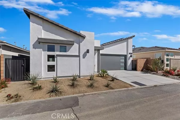 Cathedral City, CA 92234,69646 Calle La Costa