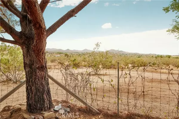 2015 Yellow Knife Road, Yucca Valley, CA 92284