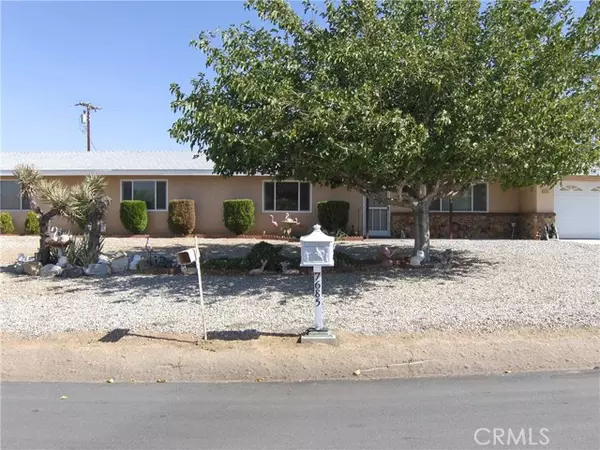 7685 Victoria Avenue, Yucca Valley, CA 92284