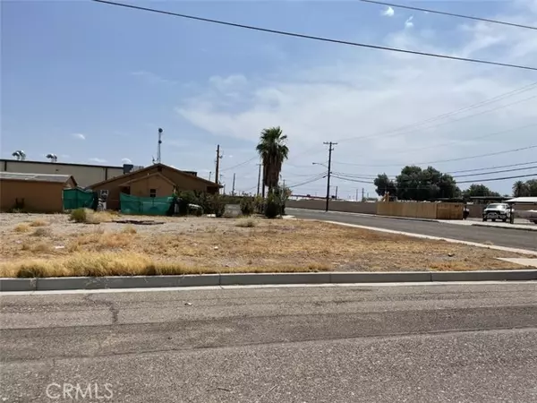 521 Quivera Street, Needles, CA 92363