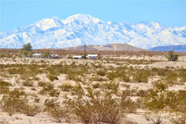 Twentynine Palms, CA 92277,5 Topaz Avenue