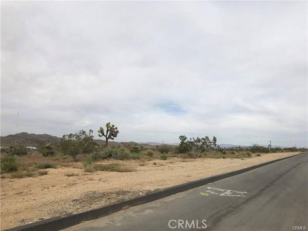 6650 La Contenta Rd Road, Yucca Valley, CA 92284