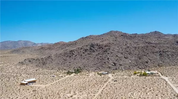 Twentynine Palms, CA 92277,14 Wolfe