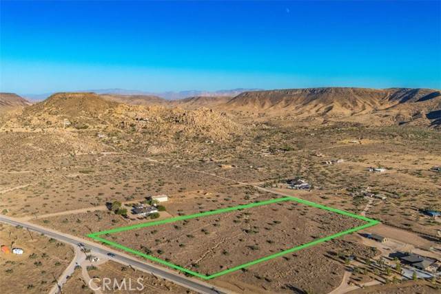 1 Pipes Canyon Road, Pioneertown, CA 92268