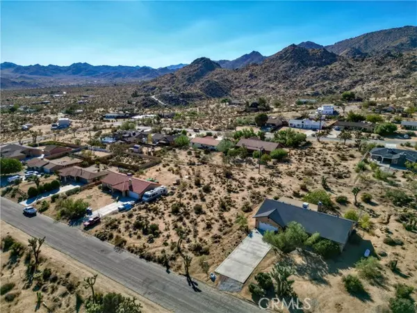 Joshua Tree, CA 92252,4444 Navajo Trail