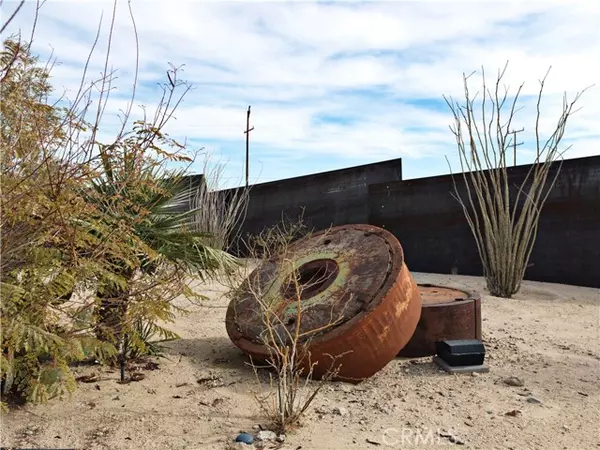 Twentynine Palms, CA 92277,5960 Sunrise Road