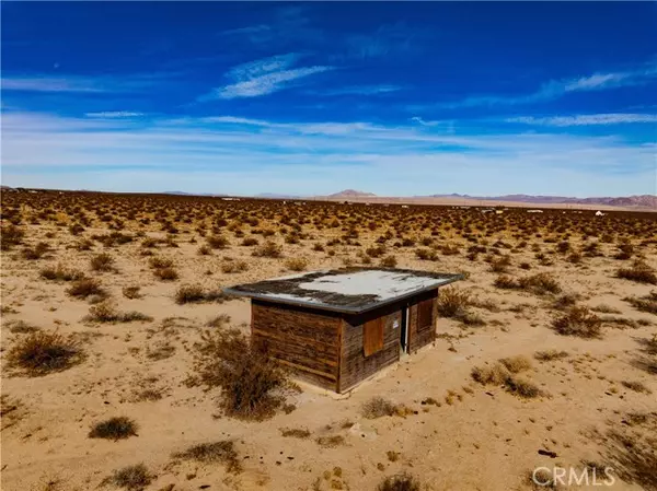 Twentynine Palms, CA 92277,69172 Papoose Trail