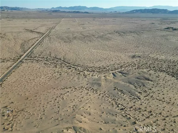 Twentynine Palms, CA 92277,4093 Bullion Mountain Road