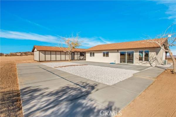 60777 Adele Avenue, Landers, CA 92285