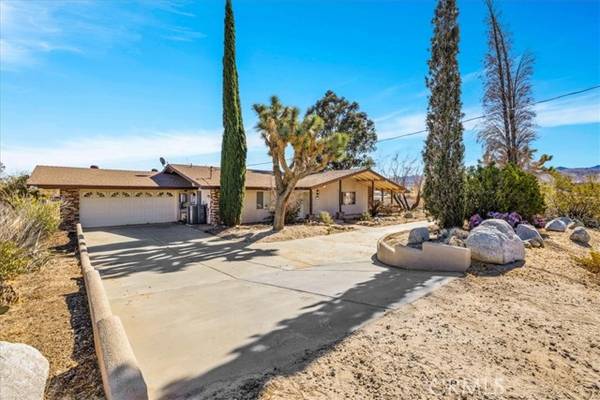 6773 Airway Avenue, Yucca Valley, CA 92284