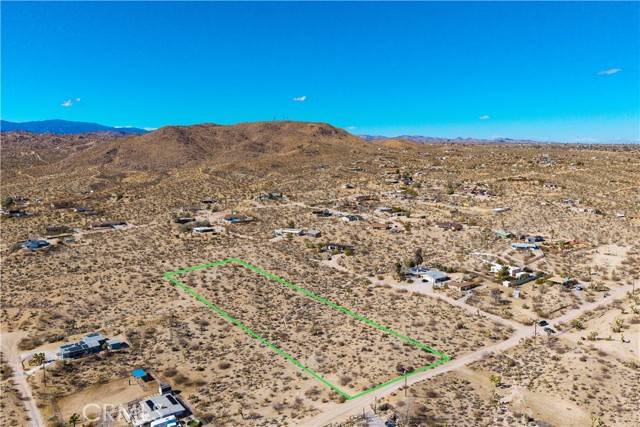 5998 Marvin Drive, Yucca Valley, CA 92284