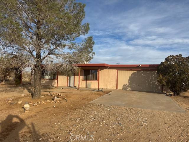 59330 Sunny Sands Drive, Yucca Valley, CA 92284