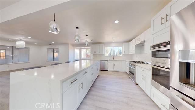 13761 Tropicana Drive, Victorville, CA 92395