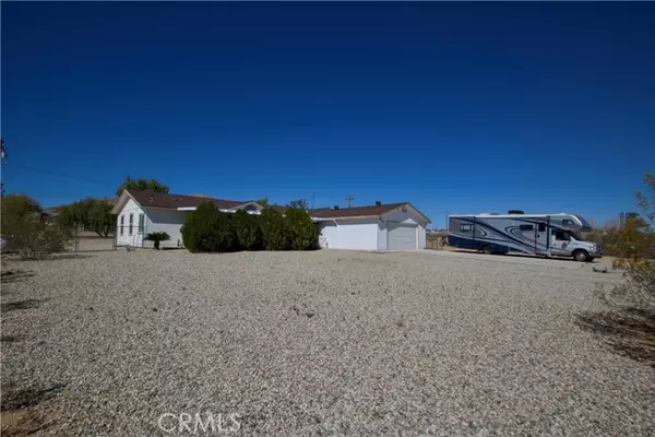 Joshua Tree, CA 92252,4742 Avenida La Mirada