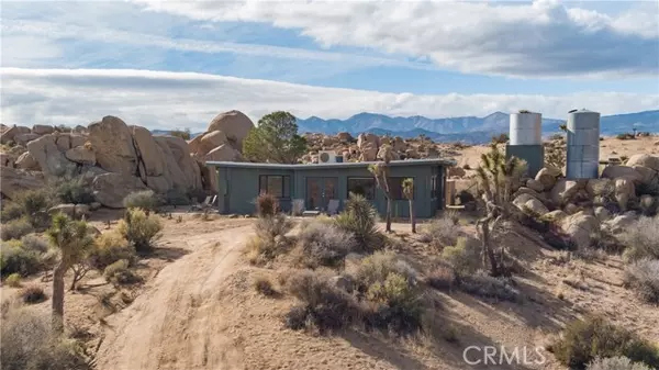53577 Pipes Canyon Road,  Pioneertown,  CA 92268
