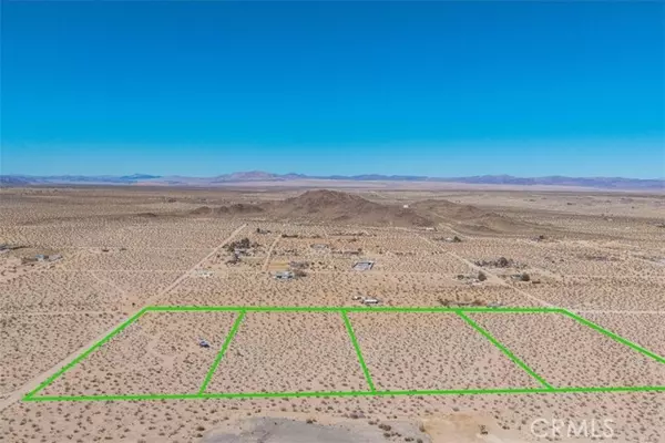 Joshua Tree, CA 92252,63323 La Brisa Drive