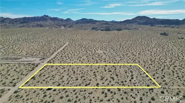 Joshua Tree, CA 92252,64647 Foothill Drive