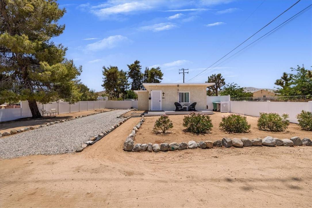 55687 Onaga Trail, Yucca Valley, CA 92284
