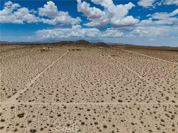 Joshua Tree, CA 92252,63840 Desert Lily Street