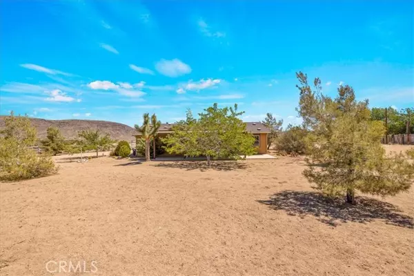 Pioneertown, CA 92268,5175 Tom Mix Road