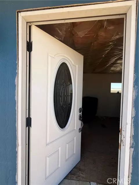 Landers, CA 92285,60588 Herdmans Road