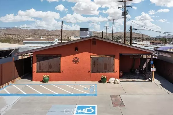 Joshua Tree, CA 92252,61720 Commercial Street