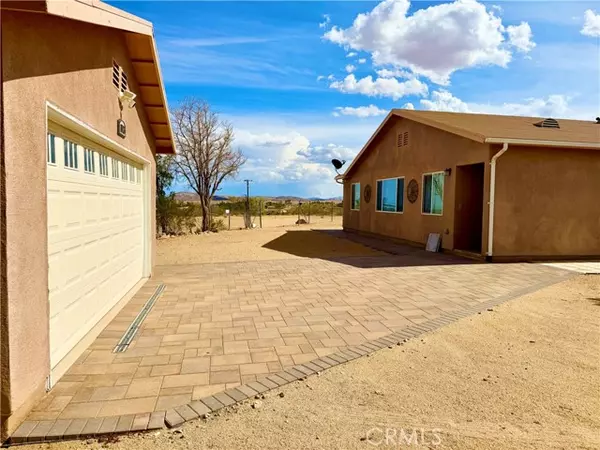 Landers, CA 92285,1525 Dakota