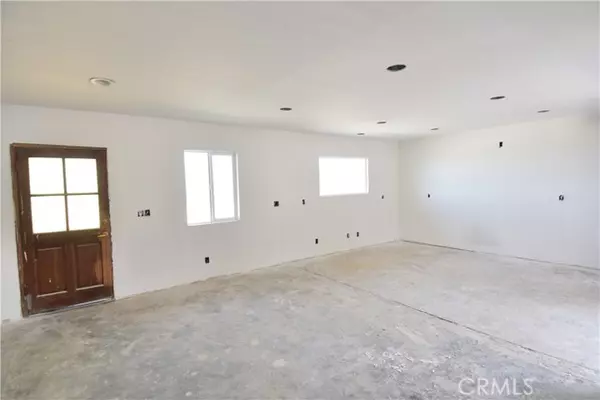 Joshua Tree, CA 92252,61464 Calle Los Amigos