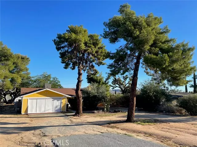 Yucca Valley, CA 92284,56616 Joshua
