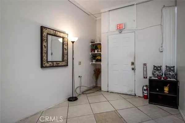 Twentynine Palms, CA 92277,5929 Adobe