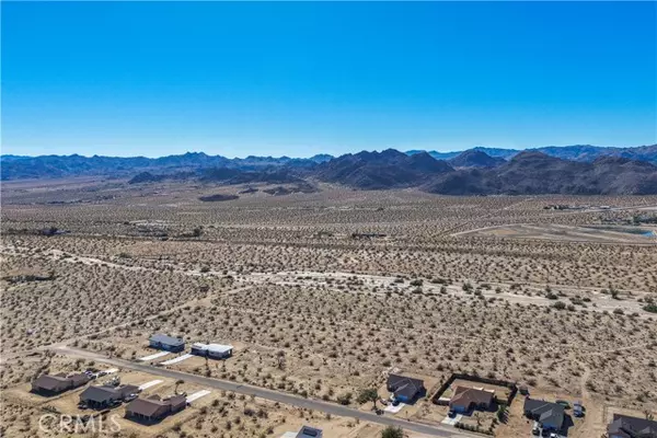 Joshua Tree, CA 92252,62407 Crestview Drive