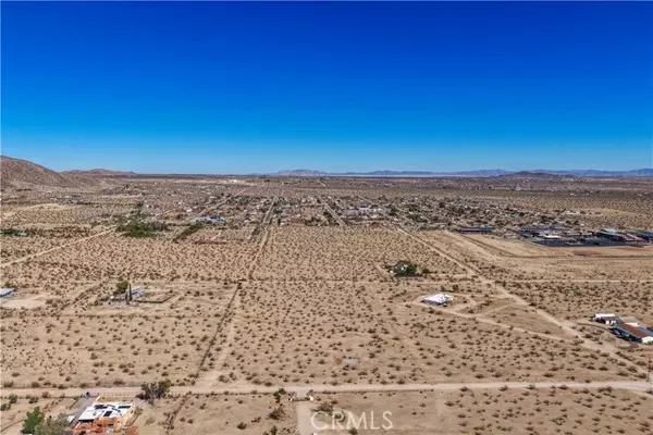 Joshua Tree, CA 92252,61830 Highland Drive