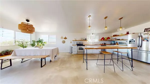 Landers, CA 92285,1271 Dakota