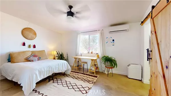 Landers, CA 92285,1271 Dakota