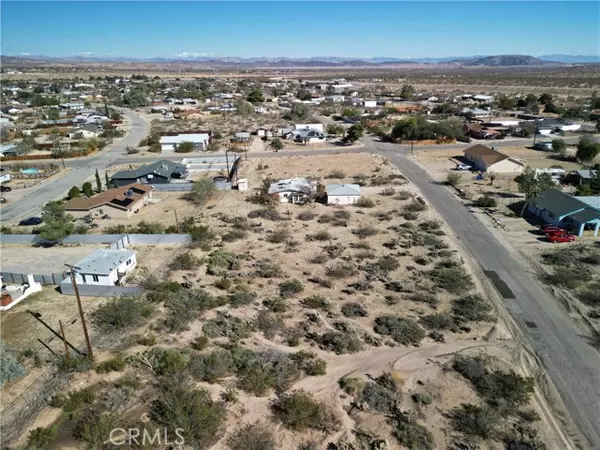 Joshua Tree, CA 92252,61876 Mountain View Circle