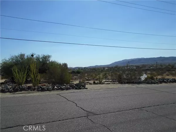 Twentynine Palms, CA 92277,6439 Desert Knoll Avenue