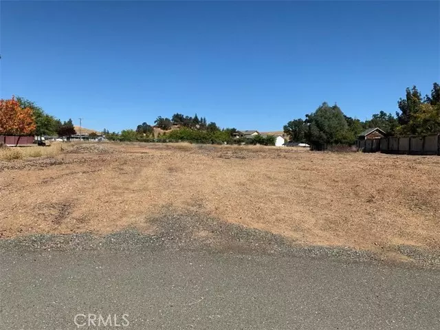 3350 Oak Park Court, Lakeport, CA 95453