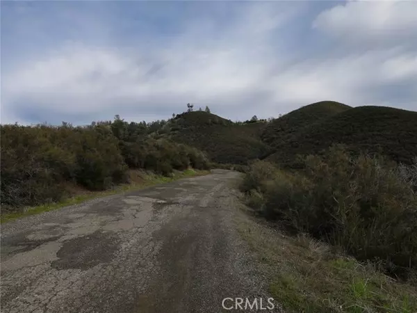 Clearlake Oaks, CA 95423,982 Watertrough Road