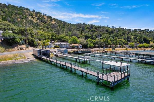 2695 Oakhurst Avenue, Clearlake, CA 95422