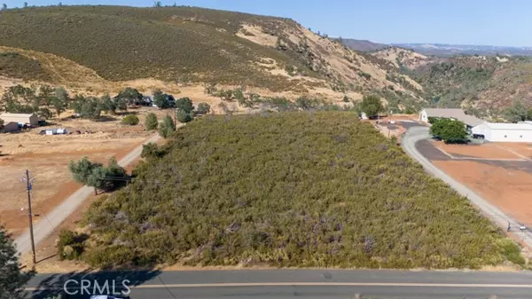 21945 Yankee Valley Road, Hidden Valley Lake, CA 95467