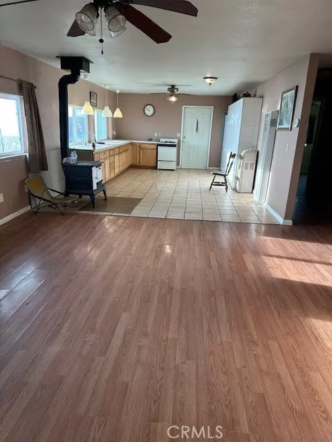 Clearlake Oaks, CA 95423,16646 E Highway 20