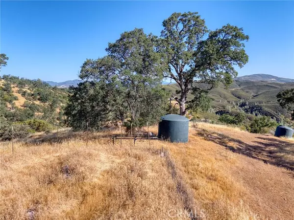 Clearlake Oaks, CA 95423,1034 Round Ball Road