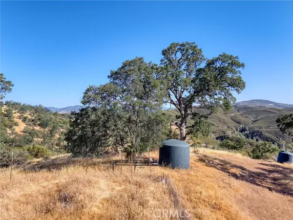 Clearlake Oaks, CA 95423,1034 Round Ball Road