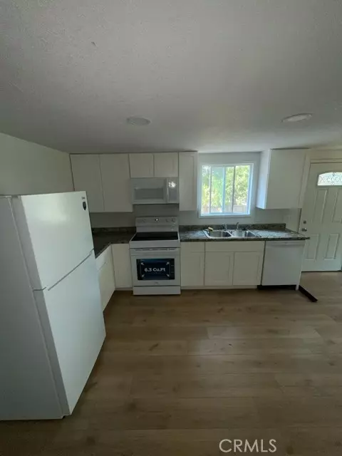 Clearlake, CA 95422,4216 Sunset Avenue