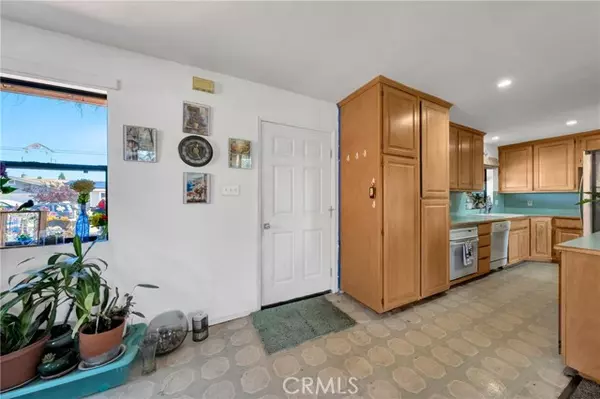 Kelseyville, CA 95451,9641 Marmot Way