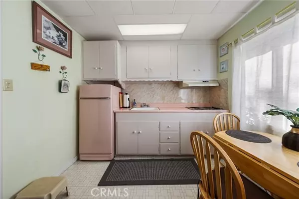 Clearlake, CA 95422,14051 Lakeshore Drive #5 & 6