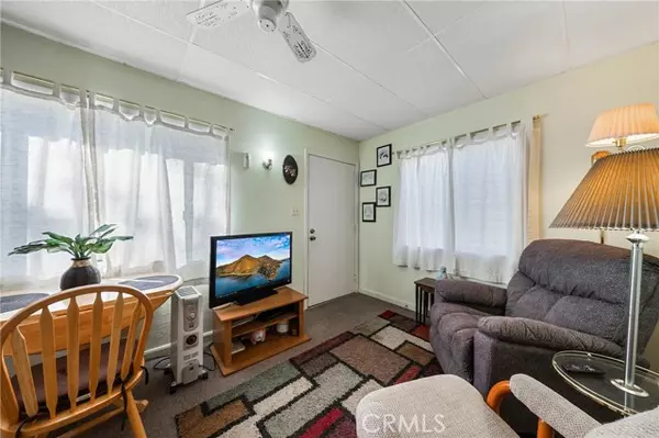 Clearlake, CA 95422,14051 Lakeshore Drive #5 & 6