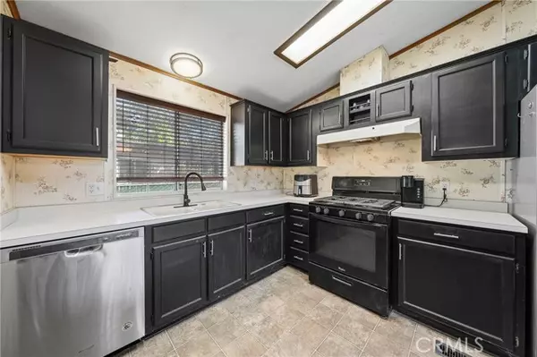 Clearlake Oaks, CA 95423,13953 Apple Lane