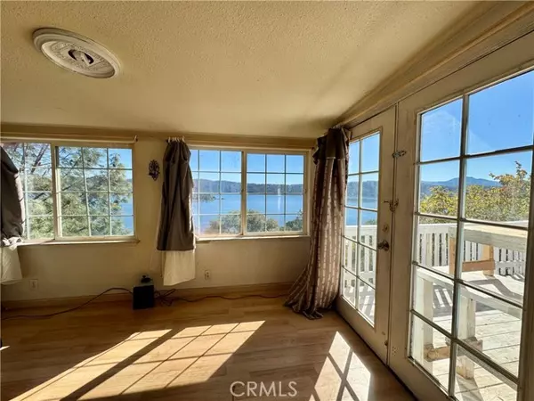 Clearlake Oaks, CA 95423,11633 Lakeview Drive