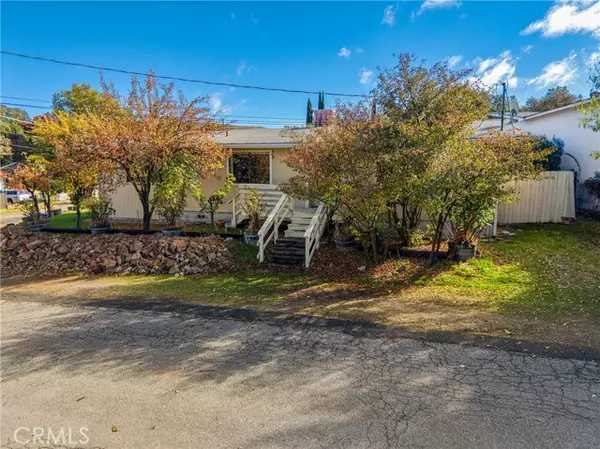 Clearlake, CA 95422,15206 Taft